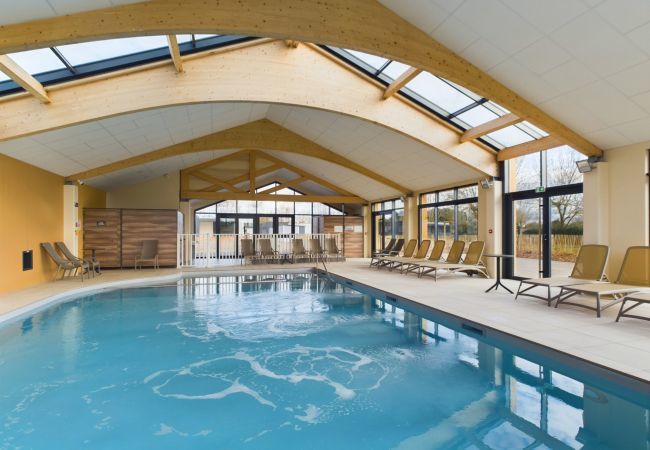 Chalet à Saint-Gilles-Croix-de-Vie - Chalet pour 6 avec piscine chauffée commune Chalet à Saint-Gilles-Croix-de-Vie - Chalet pour 6 avec piscine chauffée commune