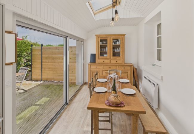 Maison à Penmarch - 300m plage - maison pour 7 avec grande terrasse  Maison à Penmarch - 300m plage - maison pour 7 avec grande terrasse