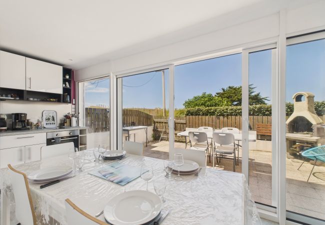 Appartement à Saint-Hilaire-de-Riez - 20 m de la plage, appart pour 4, terrasse Appartement à Saint-Hilaire-de-Riez - 20 m de la plage, appart pour 4, terrasse