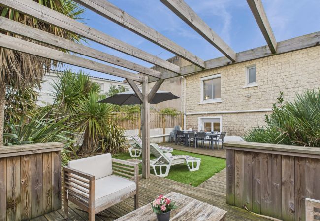 Maison à La Tranche-sur-Mer - 400m de la mer - grande maison pour 10 avec jardin