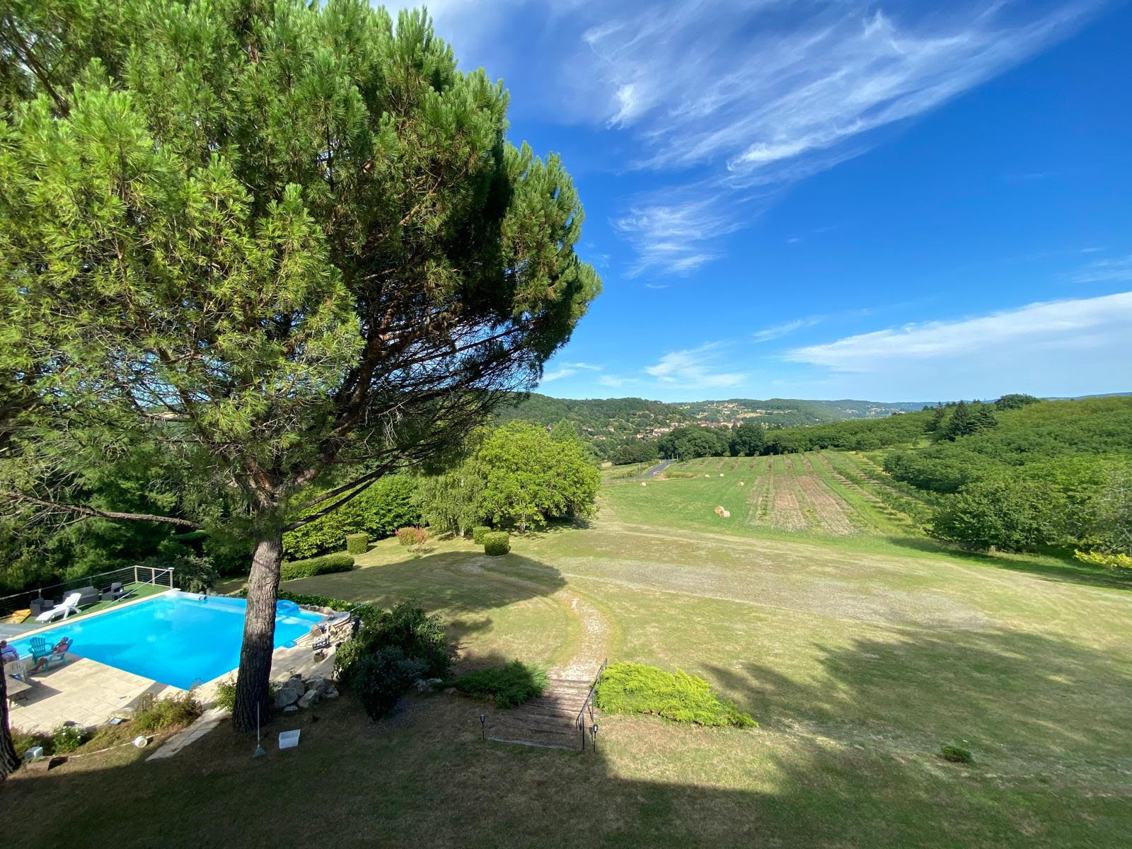  à Saint-Cyprien - Superbe manoir du 16e siècle avec piscine pour 10