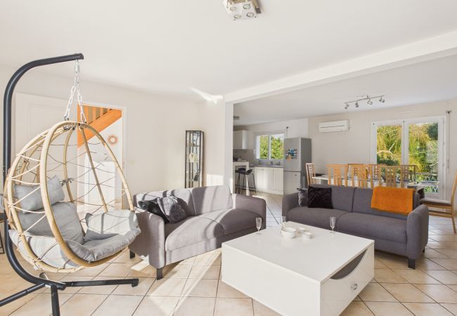 Maison à Clohars-Fouesnant - Maison familiale 4 adultes 4 enfants - Jardin 