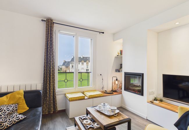 Appartement à Arzon - Piscine commune, plage à 300m, séjour pour 2