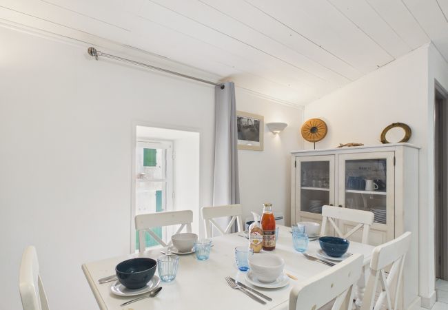 Maison mitoyenne à La Flotte - Maison pour 5 à 200 m du port de La Flotte