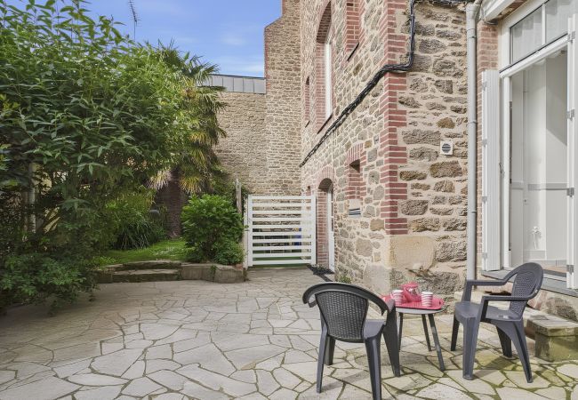 Appartement à Dinard - 400 m de la plage, appart. pour 2