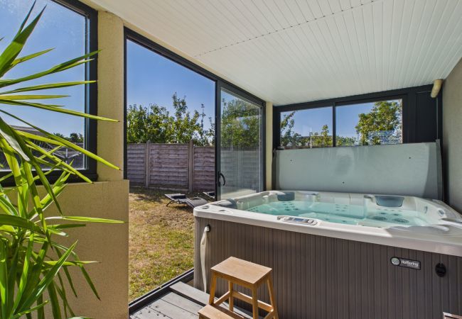 Maison à Plouguerneau - Maison 4 pers, Jacuzzi & jardin, plage à 200 m