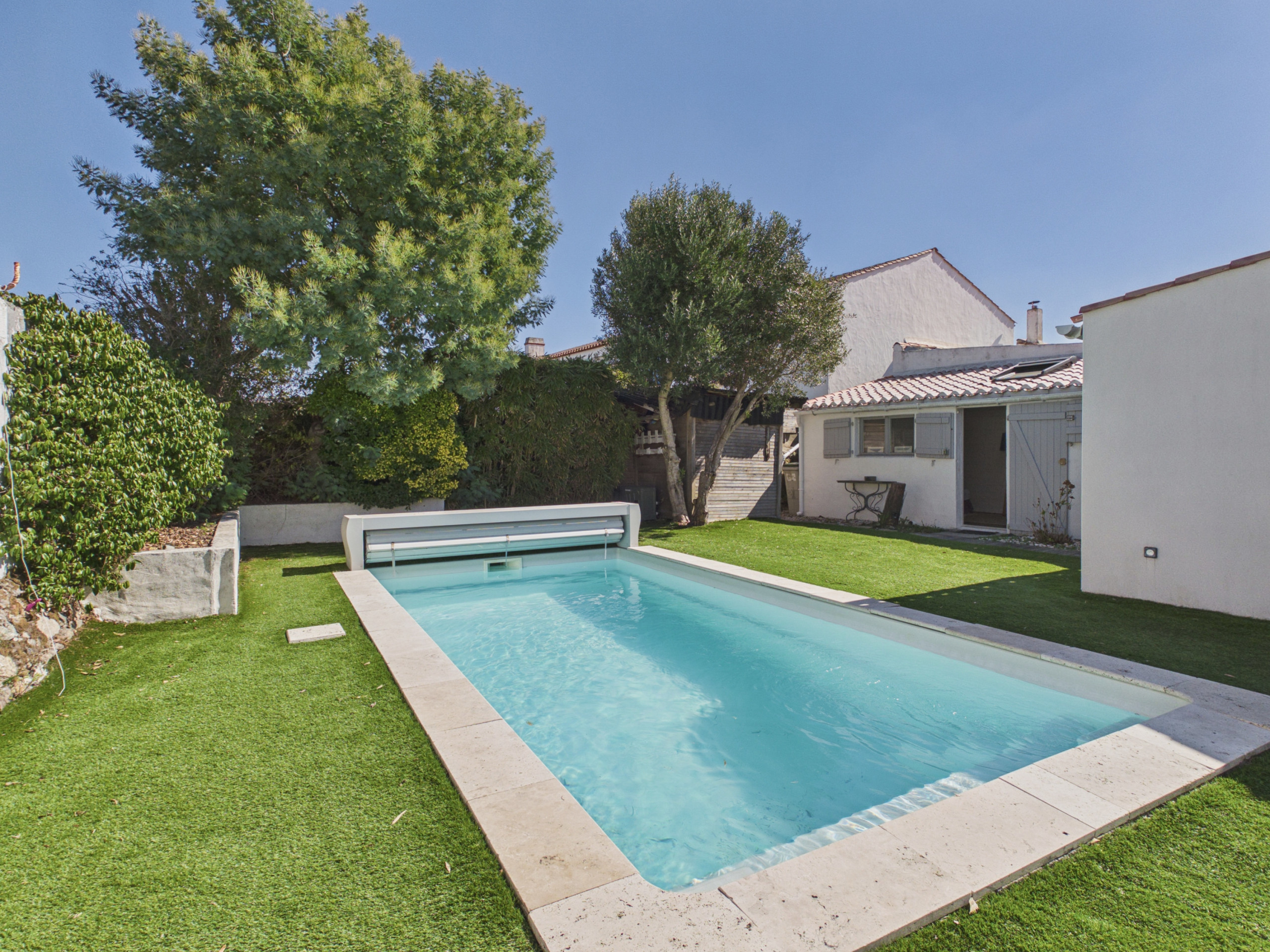  à Noirmoutier-en-l´Ile - Maison 6 pers, piscine & jardin, tout à pied