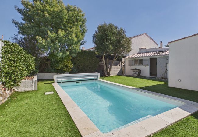 Maison à Noirmoutier-en-l´Ile - Maison 6 pers, piscine & jardin, tout à pied