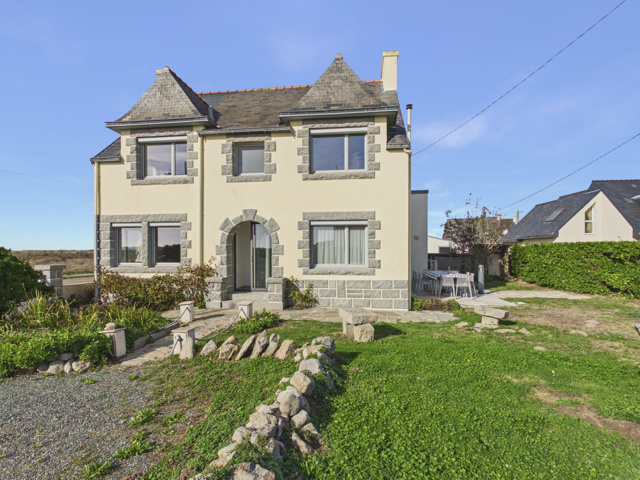  à Penmarch - Vue mer, proche plage, maison & jardin 10 pers