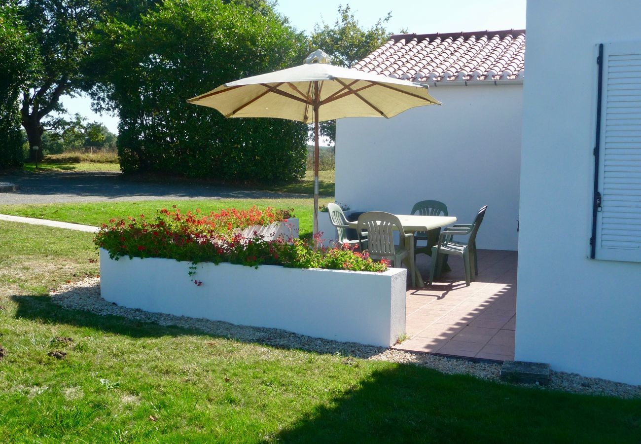 Maison mitoyenne à Commequiers - Séjour à la campagne pour 6 avec piscine