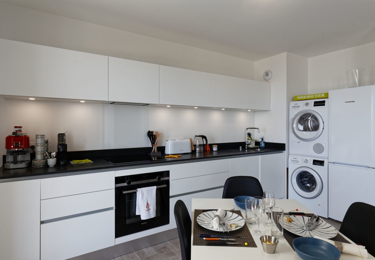 Appartement à La Guérinière - Face à la mer - 50 m de la plage des homardiers