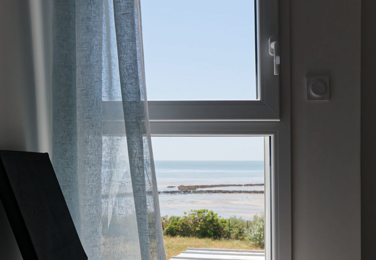 Appartement à La Guérinière - Face à la mer - 50 m de la plage des homardiers