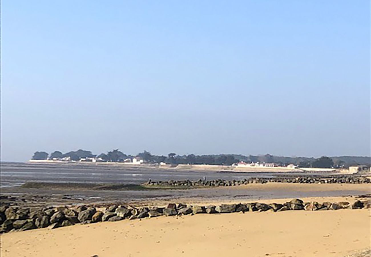 Appartement à La Guérinière - Face à la mer - 50 m de la plage des homardiers