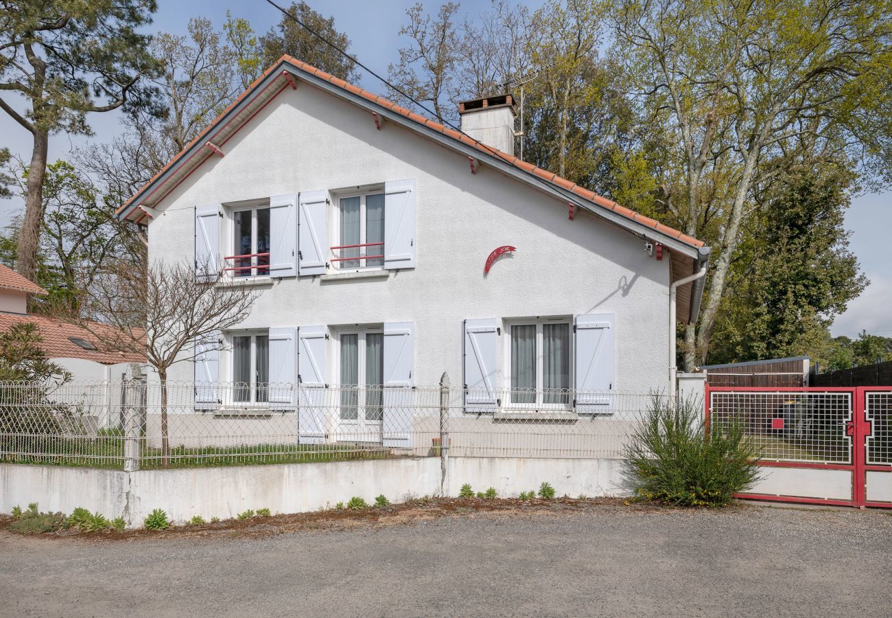 Maison à Saint-Brevin-les-Pins - Maison pour 11pers. bord de mer et proche bourg