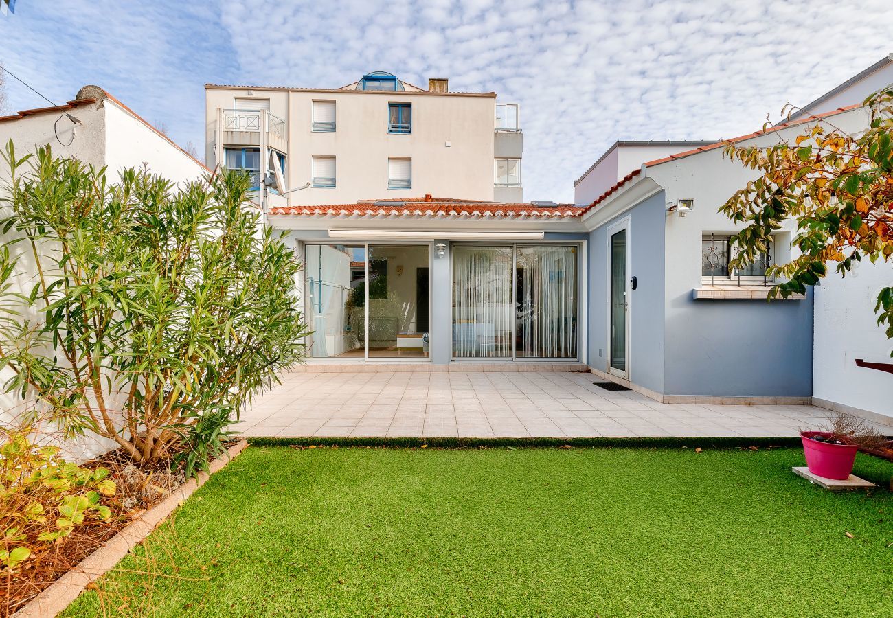 Maison à Saint-Gilles-Croix-de-Vie - Entre coeur de ville et plage, maison pour 6