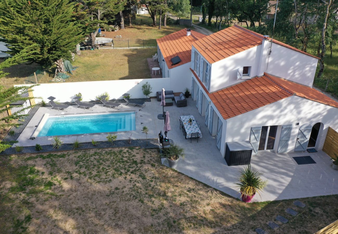 Maison à Saint-Jean-de-Monts - Villa avec piscine pour 8