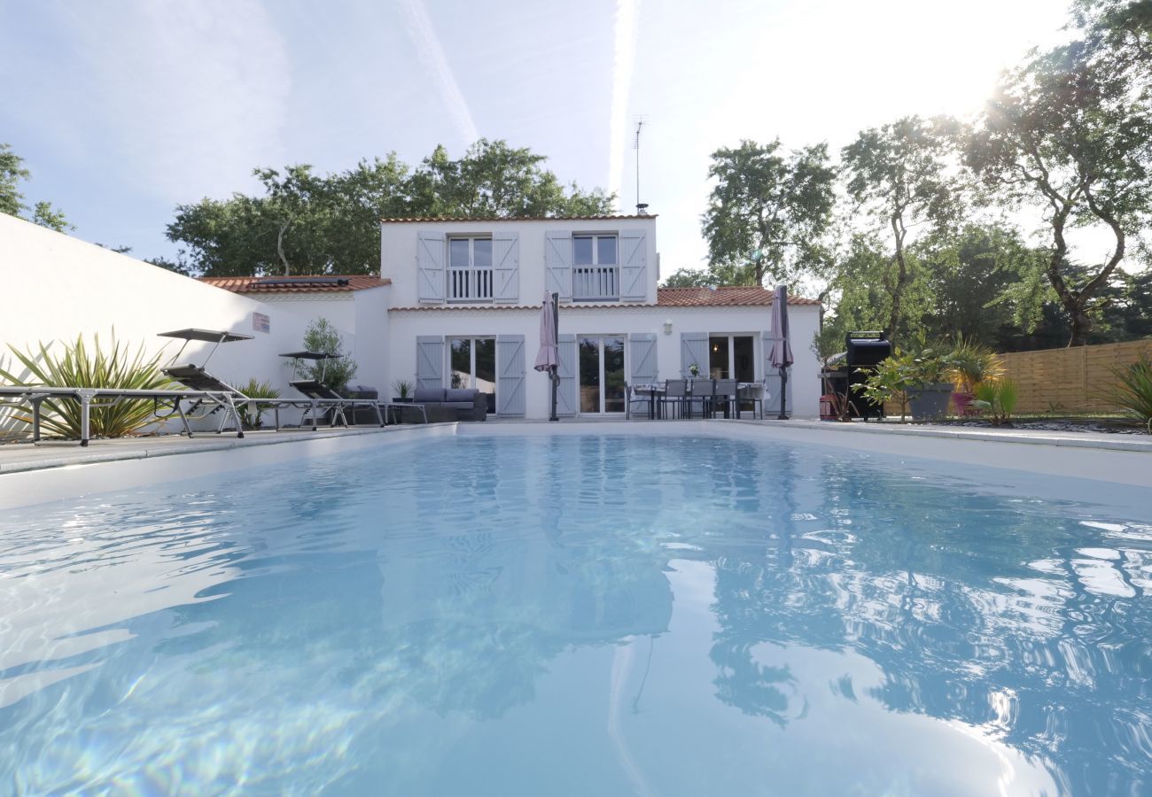Maison à Saint-Jean-de-Monts - Villa avec piscine pour 8