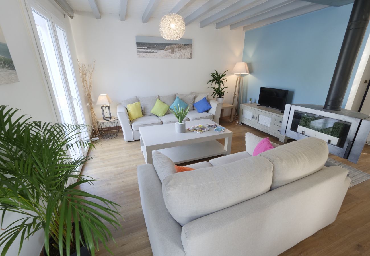 Maison à Saint-Jean-de-Monts - Villa avec piscine pour 8