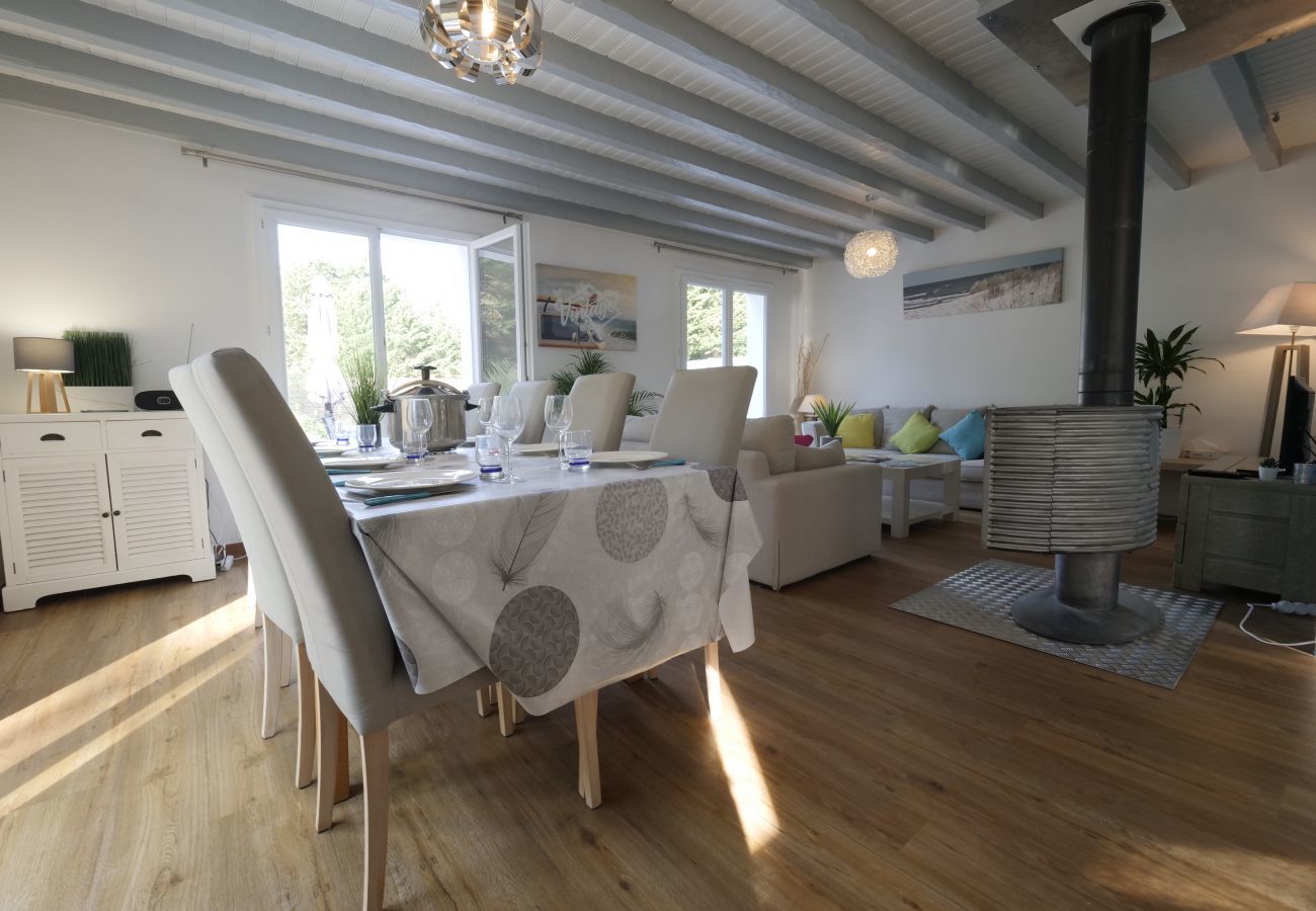 Maison à Saint-Jean-de-Monts - Villa avec piscine pour 8