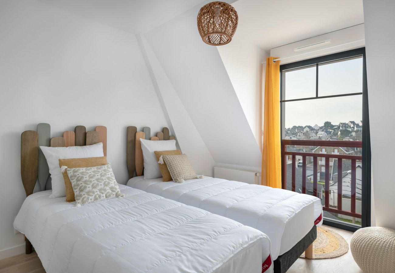 Appartement à Pléneuf-Val-André - Séjour pour 6 face à la grande plage de Pléneuf