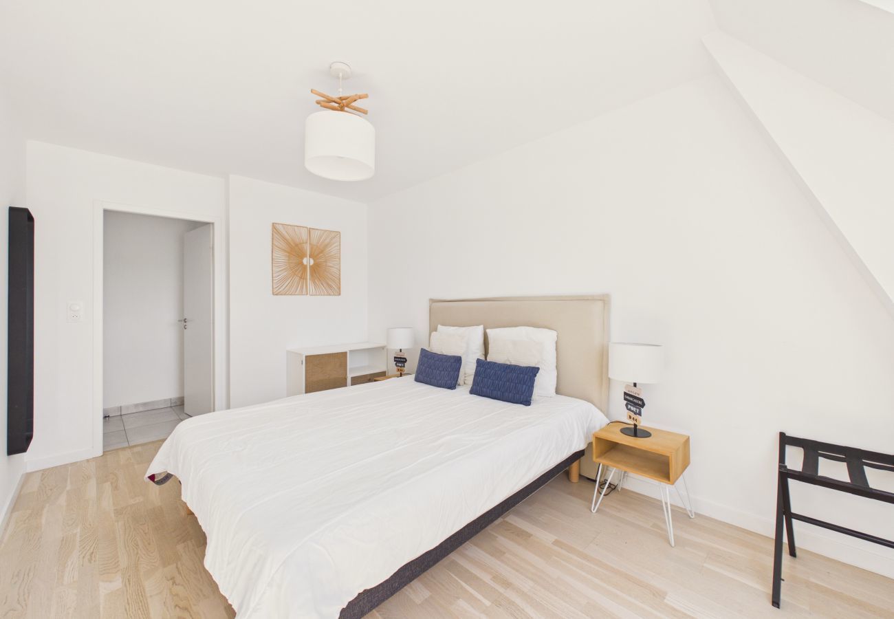 Appartement à Pléneuf-Val-André - Séjour pour 4 face à la grande plage de Pléneuf