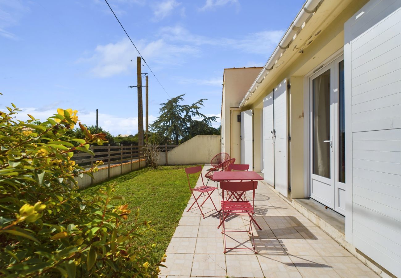 Maison à Brem-sur-Mer - Nature et découverte pour 8 personnes à Brem 