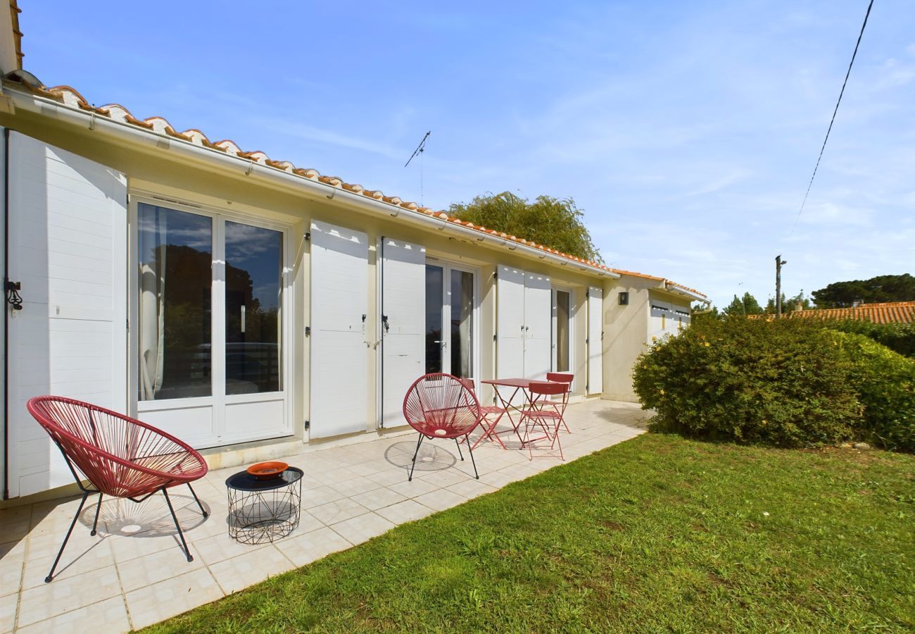 Maison à Brem-sur-Mer - Nature et découverte pour 8 personnes à Brem 