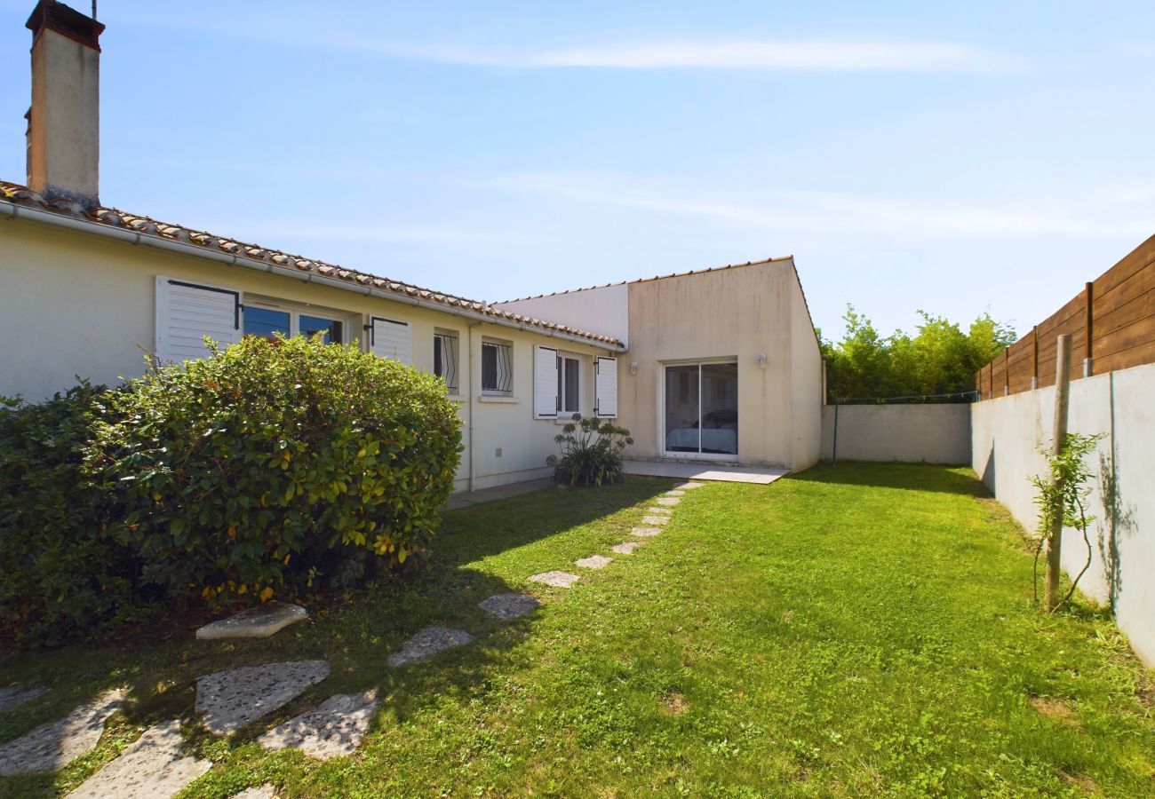 Maison à Brem-sur-Mer - Nature et découverte pour 8 personnes à Brem 
