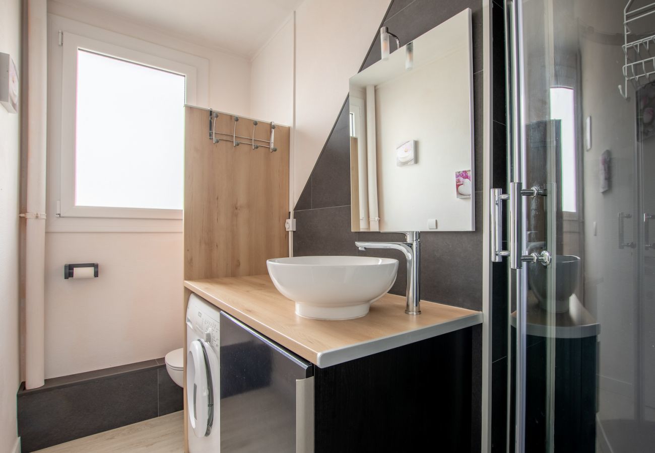 Appartement à Notre-Dame-de-Monts - À 50m de la plage, appartement pour 4