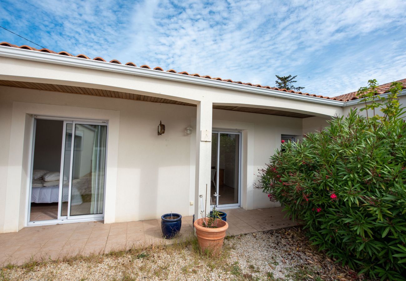 Maison à Saint-Gilles-Croix-de-Vie - La Maison Bleue : À 8 à St Gilles-Croix-de-Vie