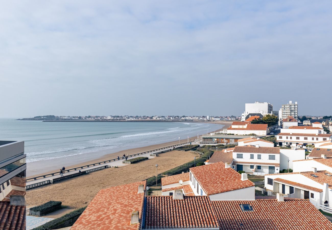 Appartement à Saint-Gilles-Croix-de-Vie - À 50m de la Grande Plage, appartement pour 4 