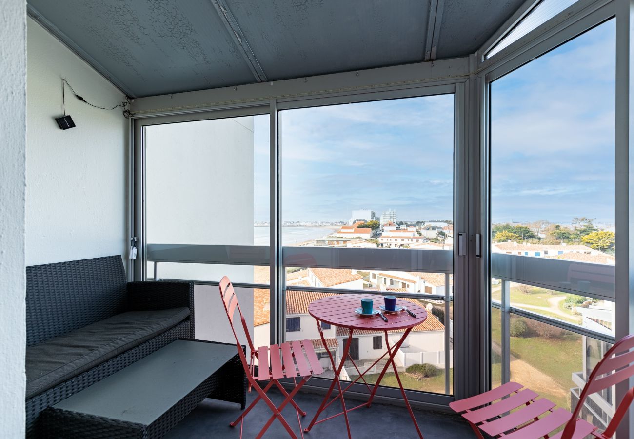 Appartement à Saint-Gilles-Croix-de-Vie - À 50m de la Grande Plage, appartement pour 4 