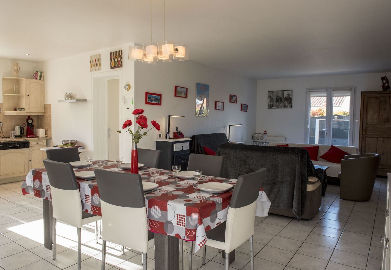 Maison à Le Fenouiller - Maison familiale pour 6 avec jardin