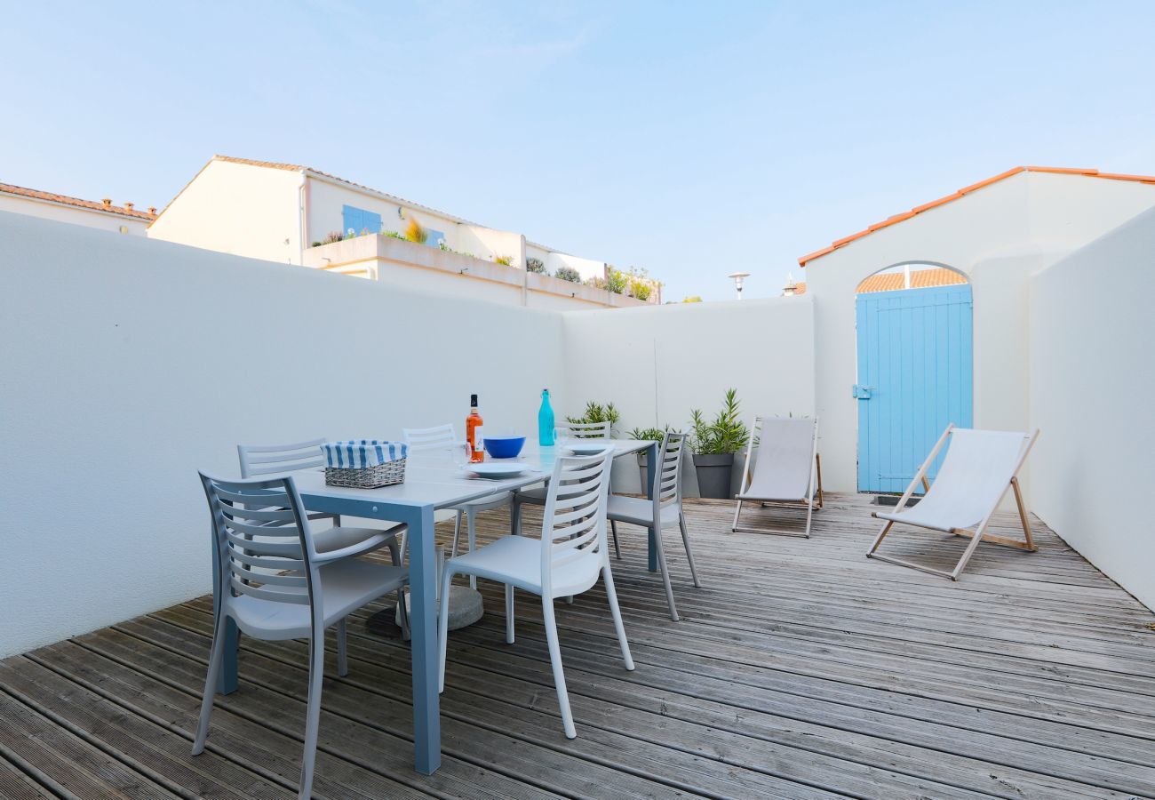 Maison à La Flotte - Jolie maison en résidence avec piscine pour 5