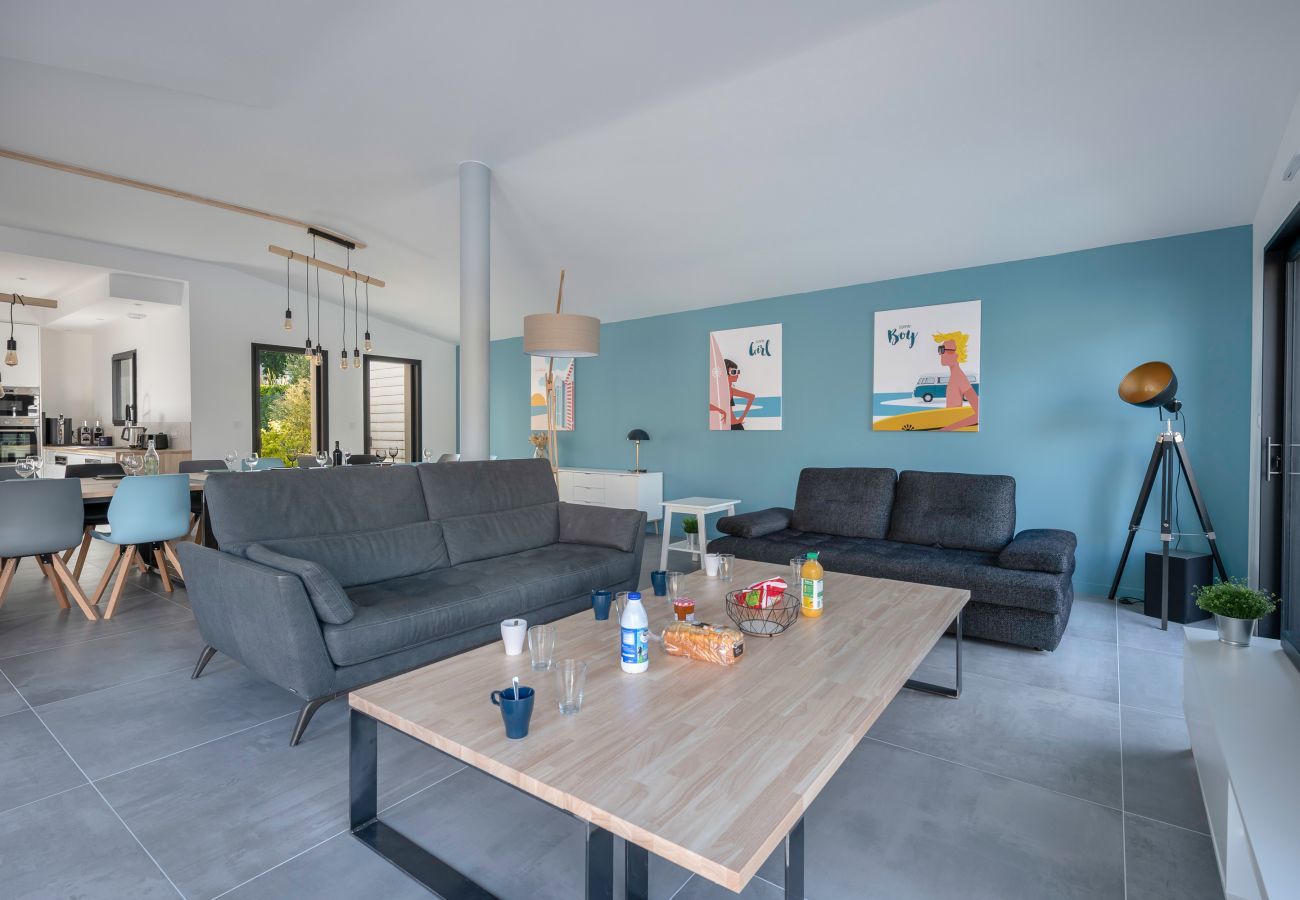 Maison à Saint-Gildas-de-Rhuys - Villa moderne pour 15 avec piscine - Centre 
