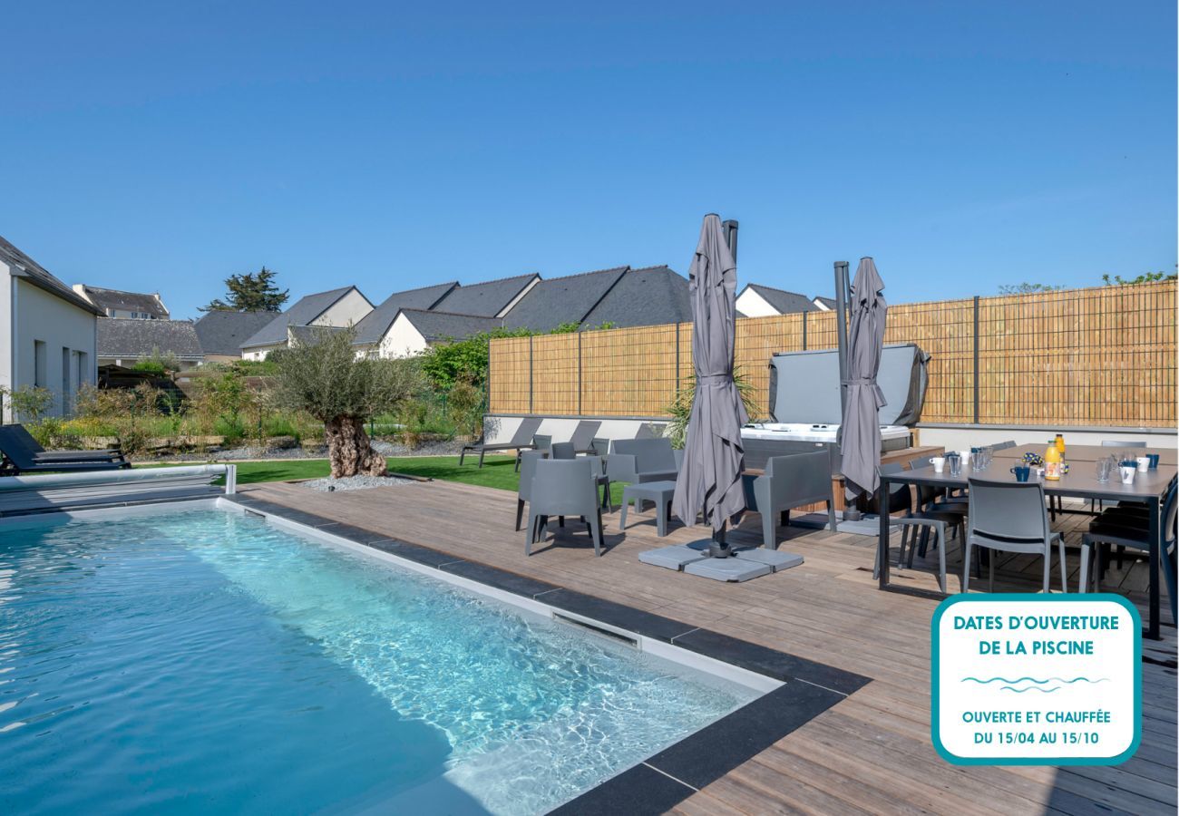 Maison à Saint-Gildas-de-Rhuys - Villa moderne pour 15 avec piscine - Centre 