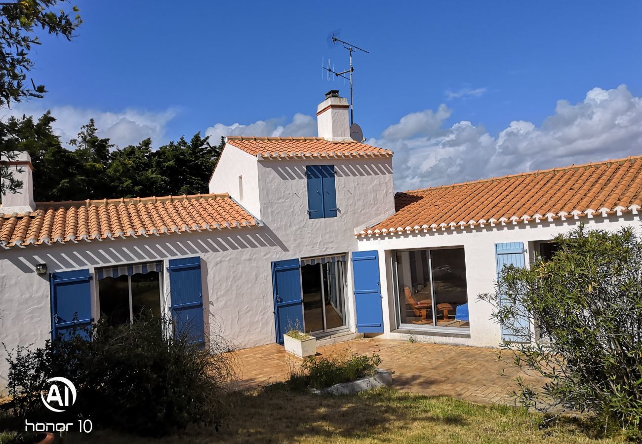 Maison à Barbâtre - Grande maison pour 6 personnes - 300m de la plage