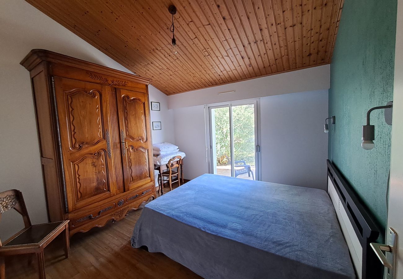 Maison à Barbâtre - Grande maison pour 6 personnes - 300m de la plage