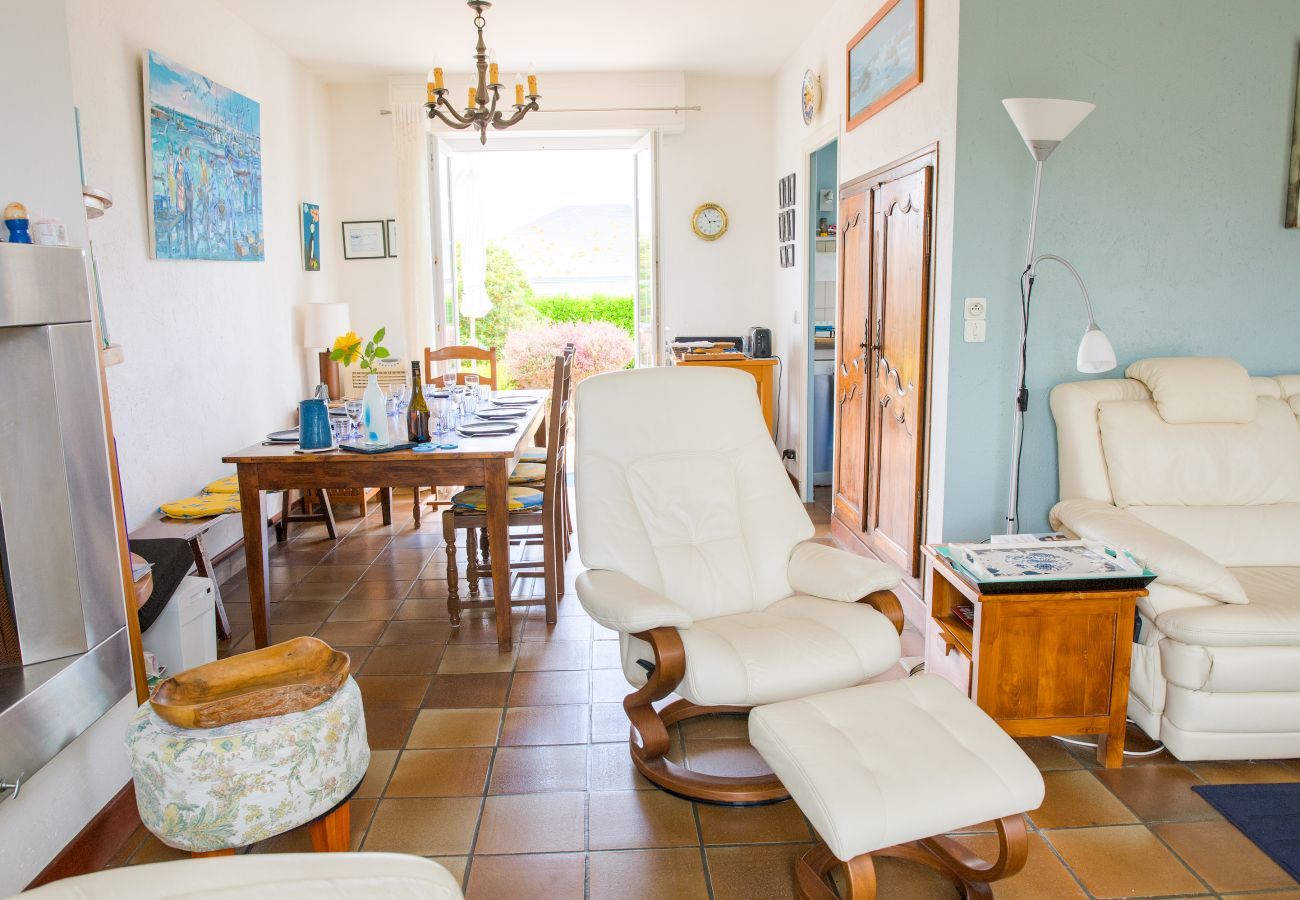 Maison à Penmarch - À 600m de la plage, maison de famille pour 9