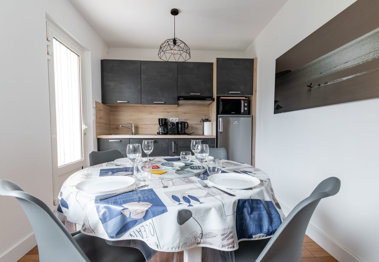 Maison à Arzon - Maison pour 4 avec jardin - 300 m de la plage