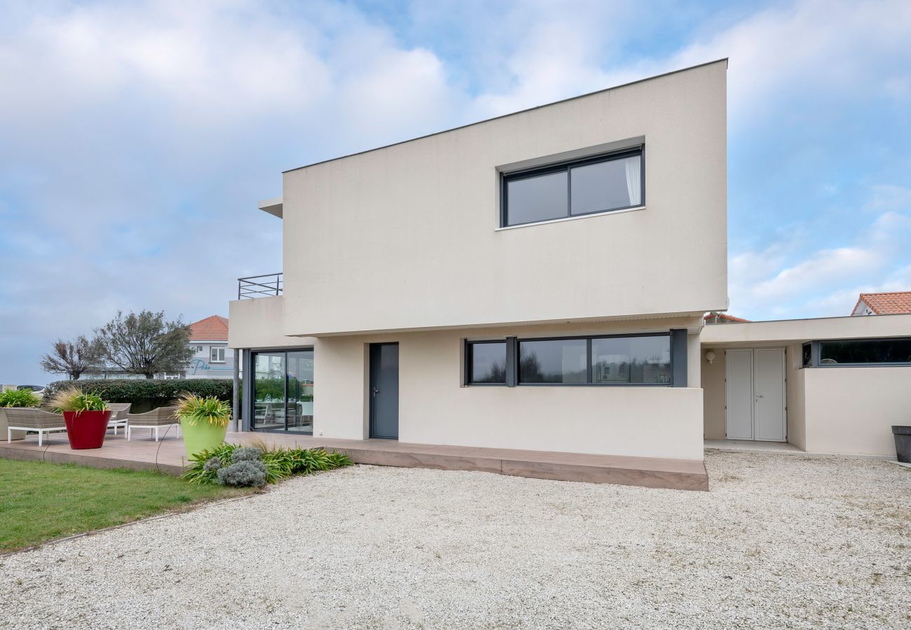 Maison à La Plaine-sur-Mer - Maison d’Architecte Face Mer à la Plaine sur Mer
