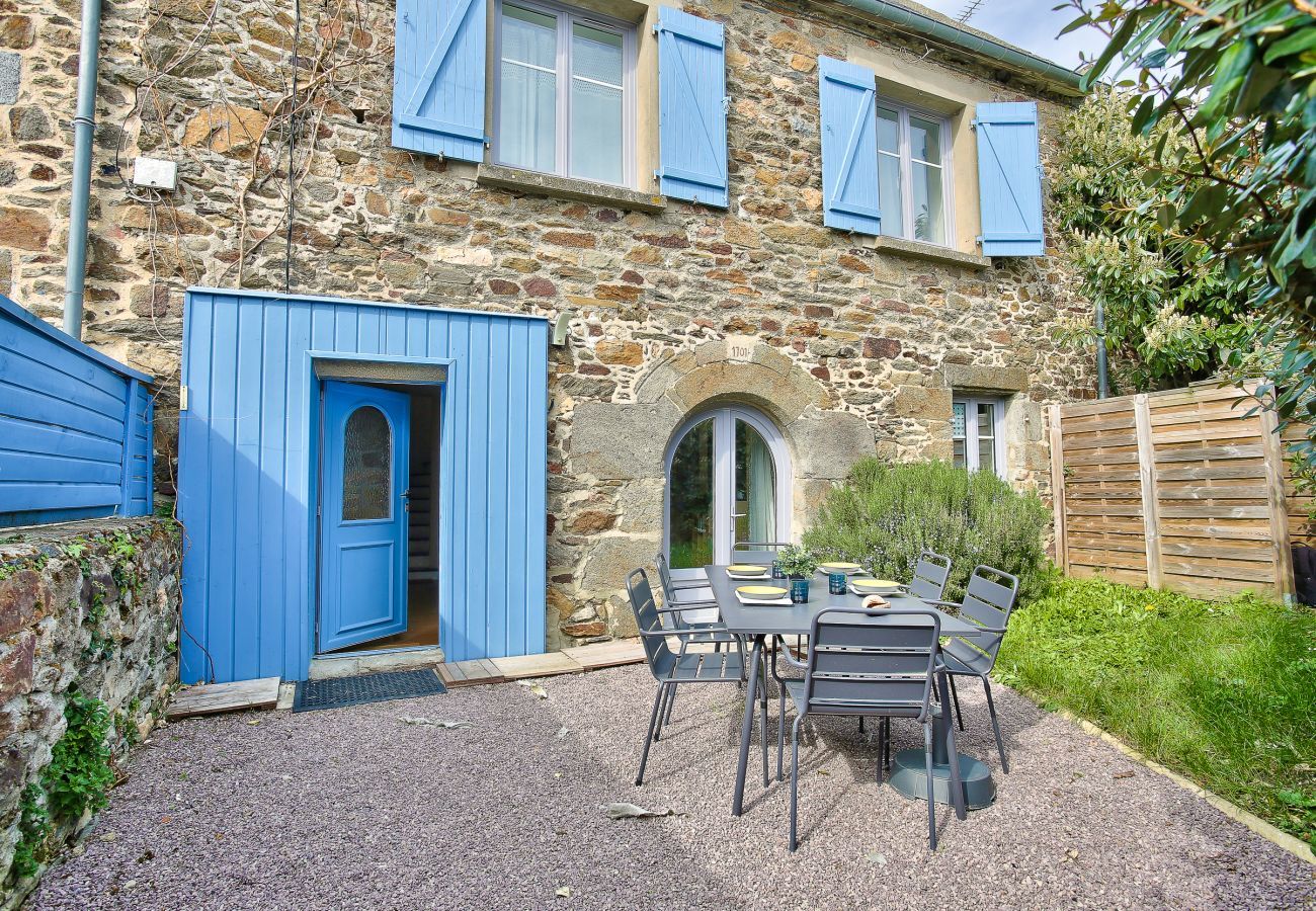 Maison à Saint-Suliac - 600m plage Saint-Suliac - Maison bretonne pour 4