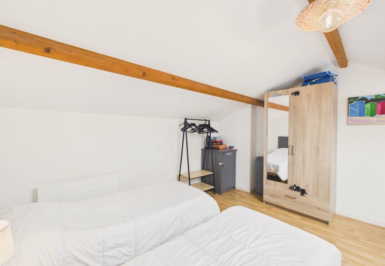 Appartement à Les Sables-d´Olonne - Appart pour 4 - Piscine - Au coeur de La Chaume