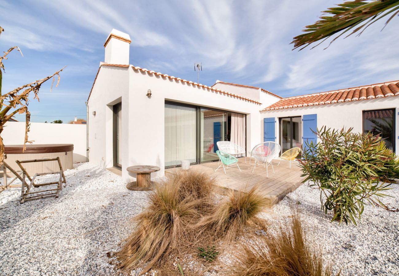 Maison à Noirmoutier-en-l´Ile - Maison pour 9 - Jacuzzi - 300m de la plage