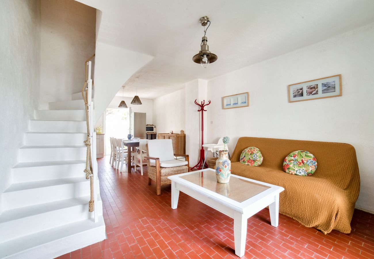 Maison à La Guérinière - Maison pour 5 - Terrasse - 600m de la plage