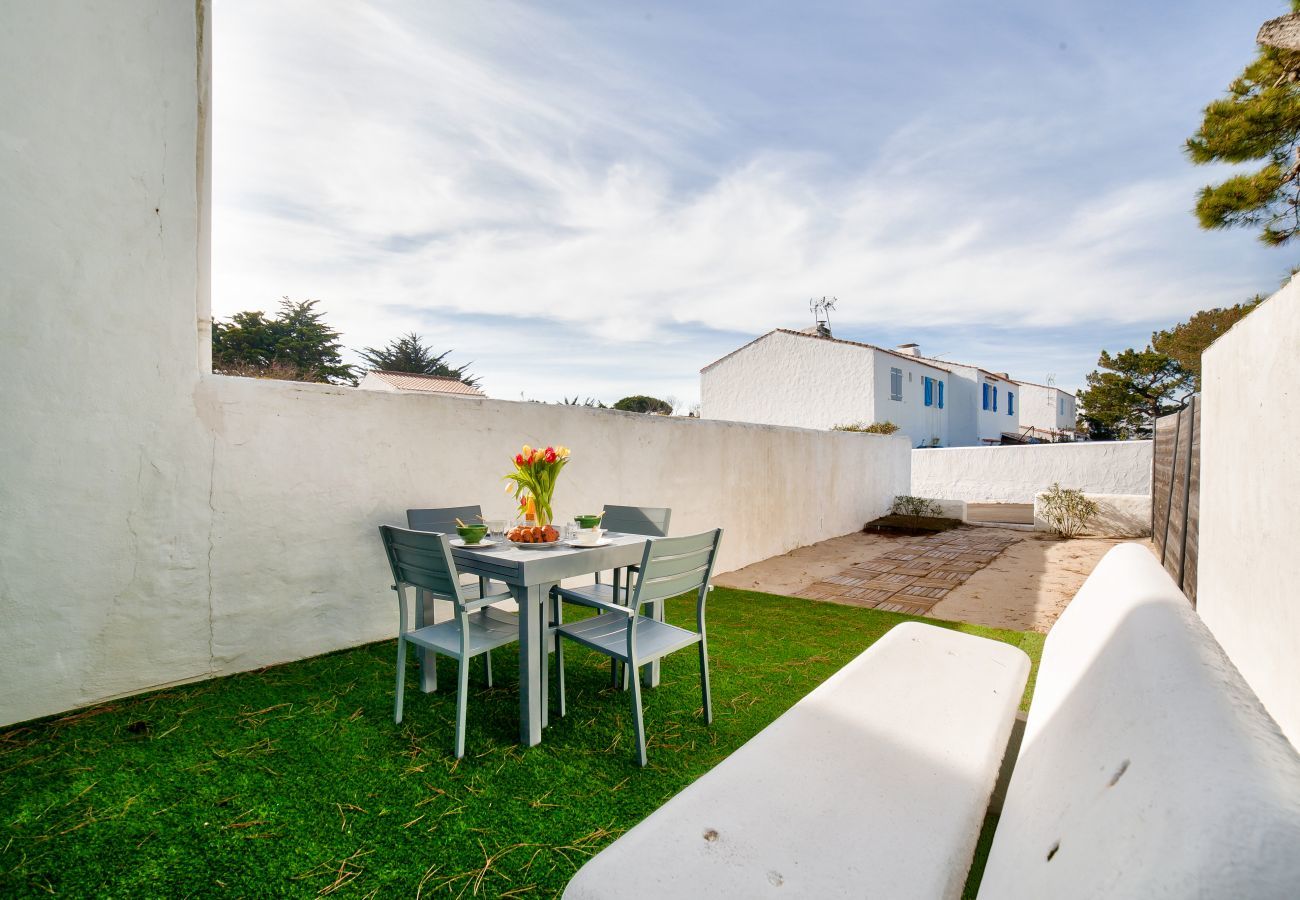 Maison à La Guérinière - Maison pour 5 - Terrasse - 600m de la plage