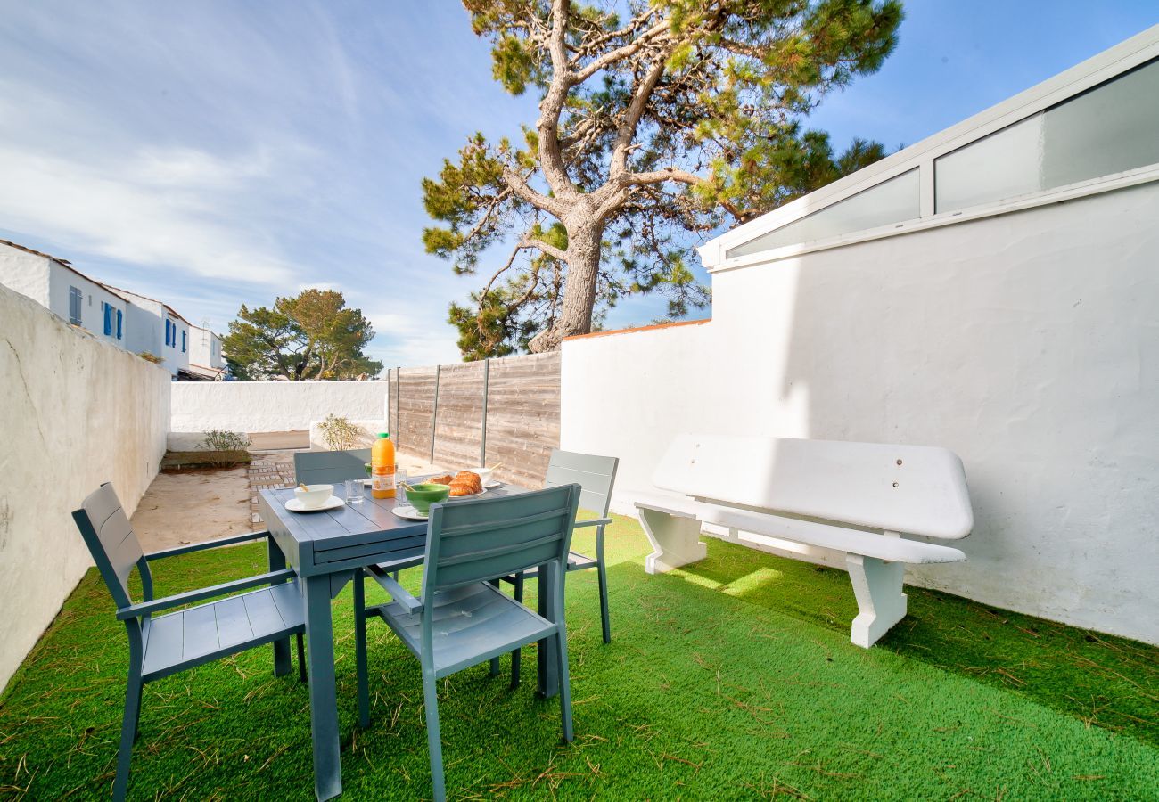 Maison à La Guérinière - Maison pour 5 - Terrasse - 600m de la plage