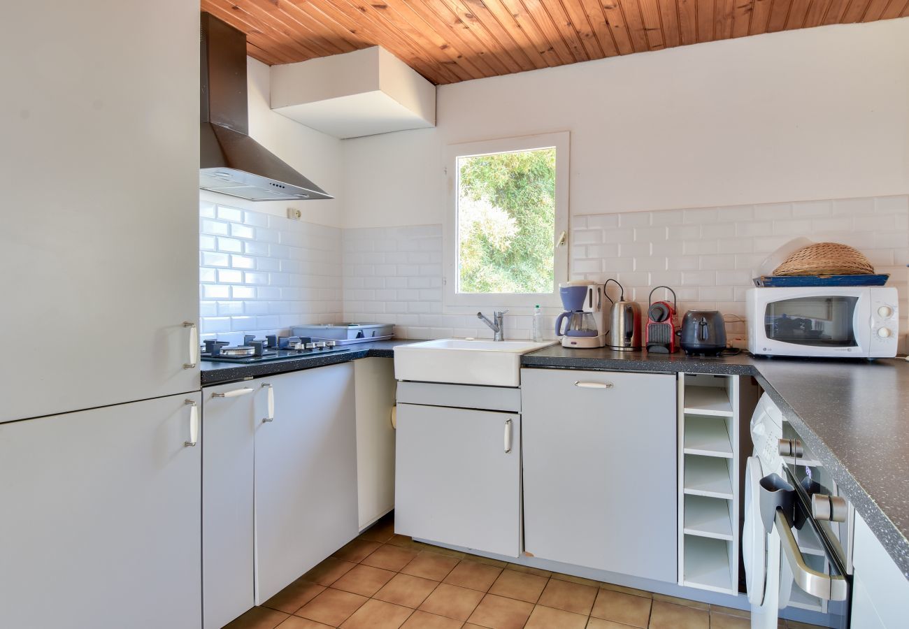 Maison à La Guérinière - Maison pour 4- Jardin - 600m de la plage