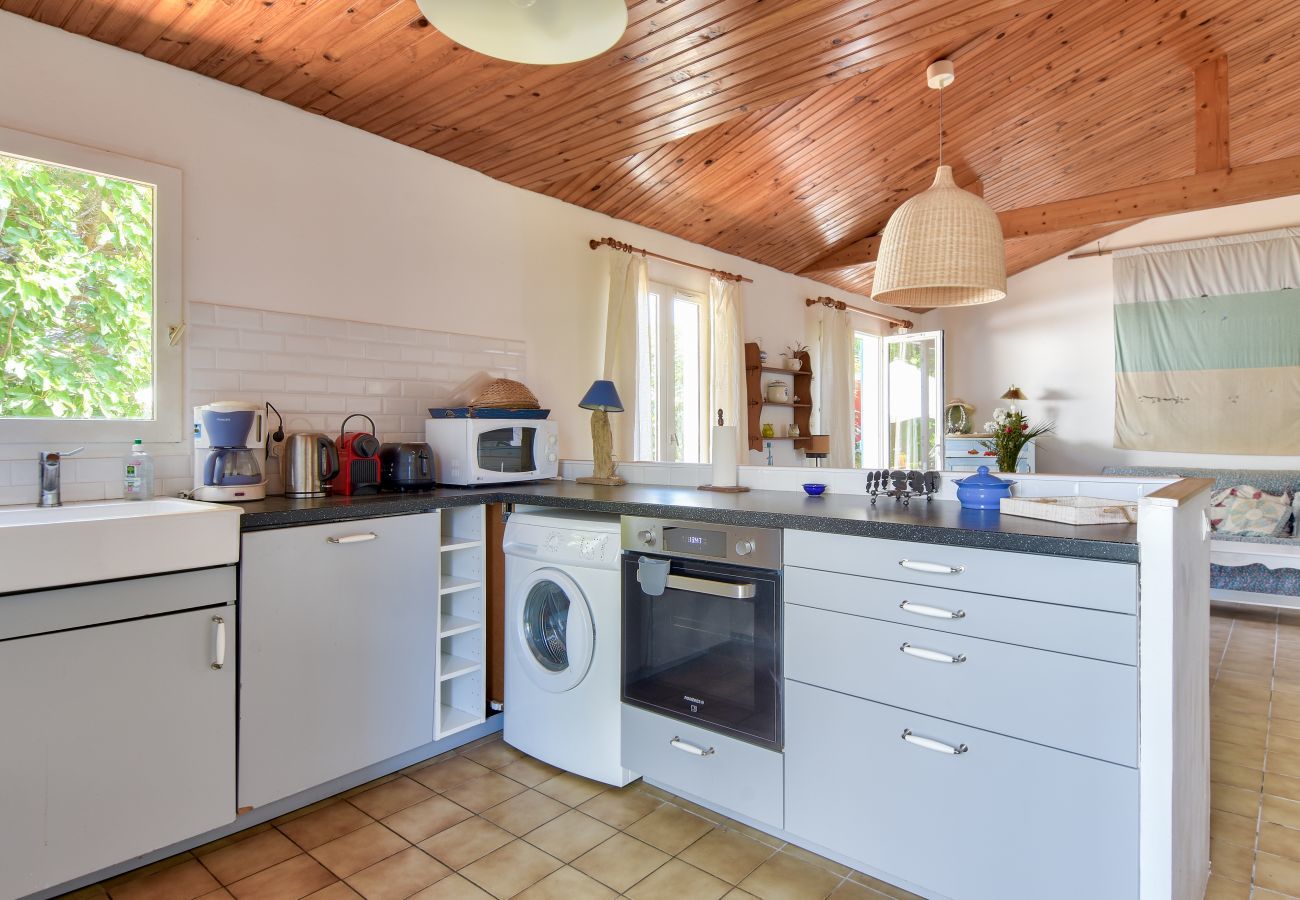 Maison à La Guérinière - Maison pour 4- Jardin - 600m de la plage