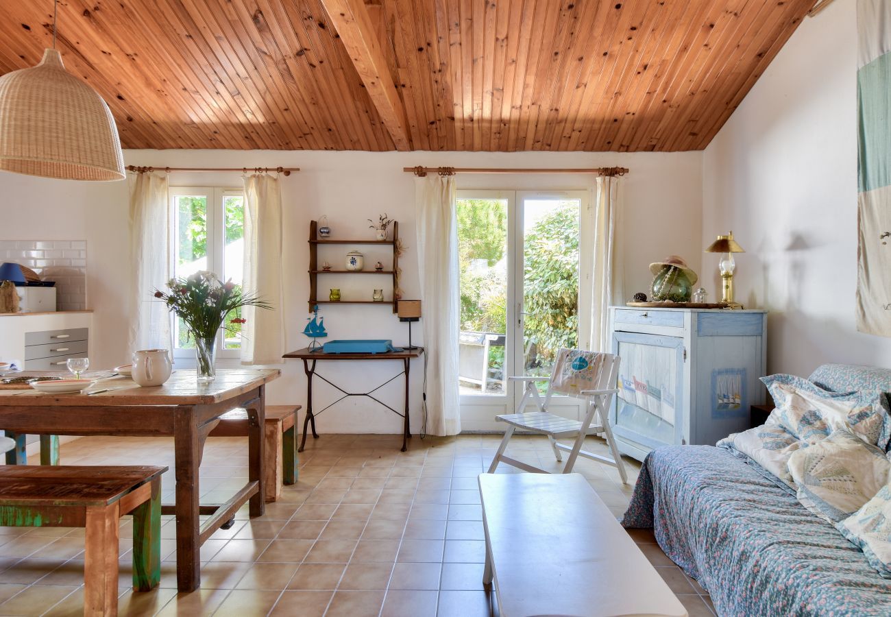 Maison à La Guérinière - Maison pour 4- Jardin - 600m de la plage